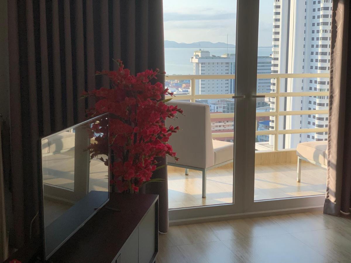 View Talay 5D Golf Pattaya Exterior foto